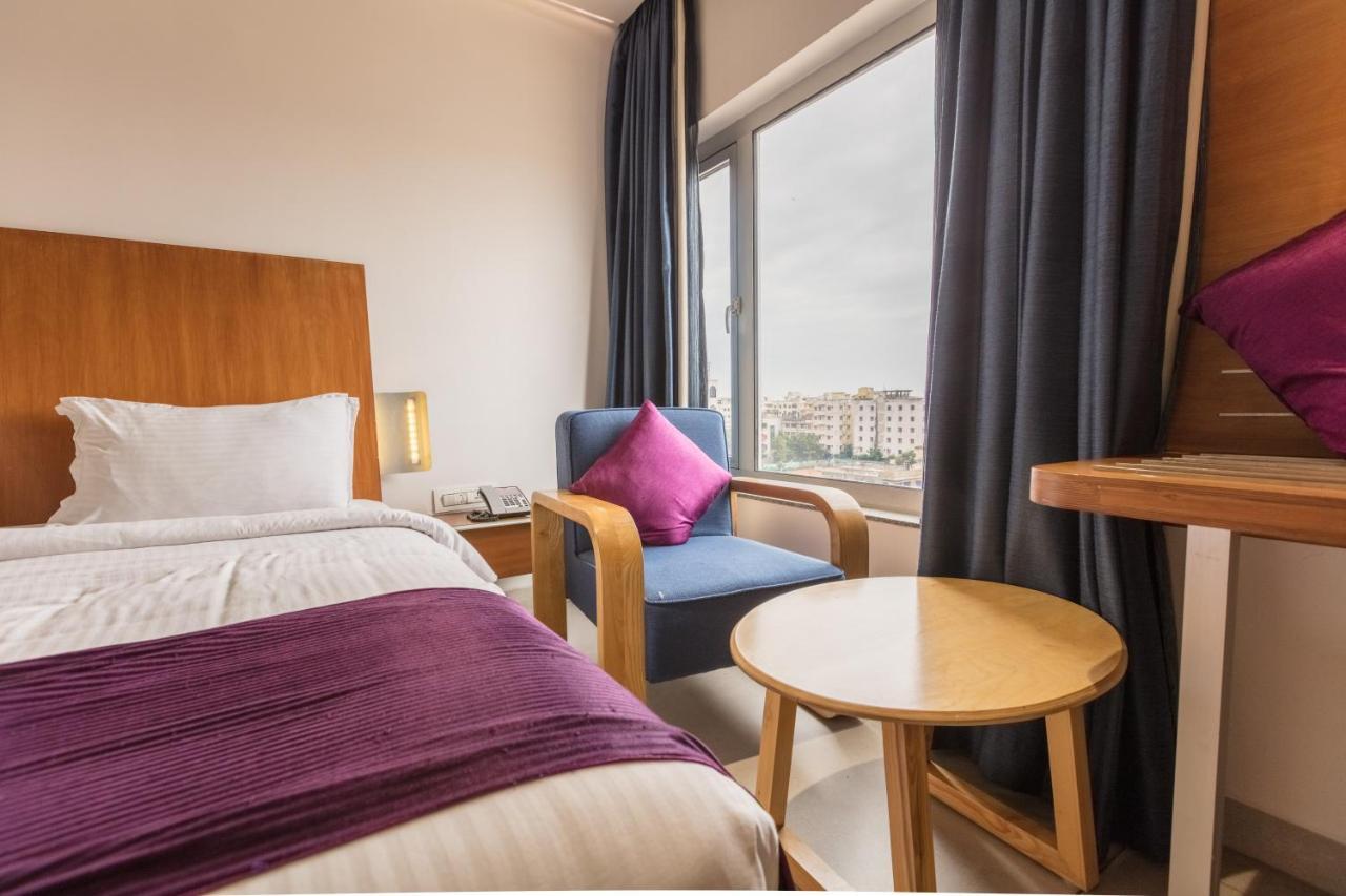 Hotel Aira Vijayawāda Eksteriør billede